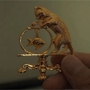 Vintage‎ Style Gold Cat & Fish Brooch Pin – Animal Design, Collectible Jewelry